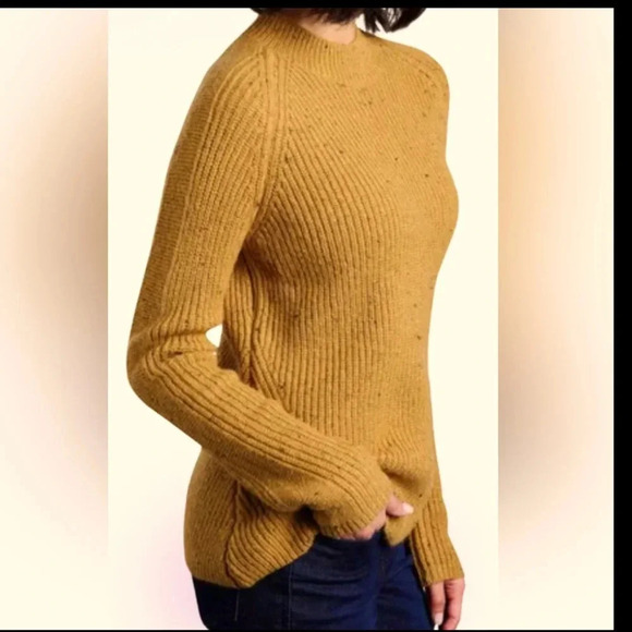 Abercrombie Soft A & F Mustard Cable Knit chunky Sweater Sz M - Picture 14 of 14